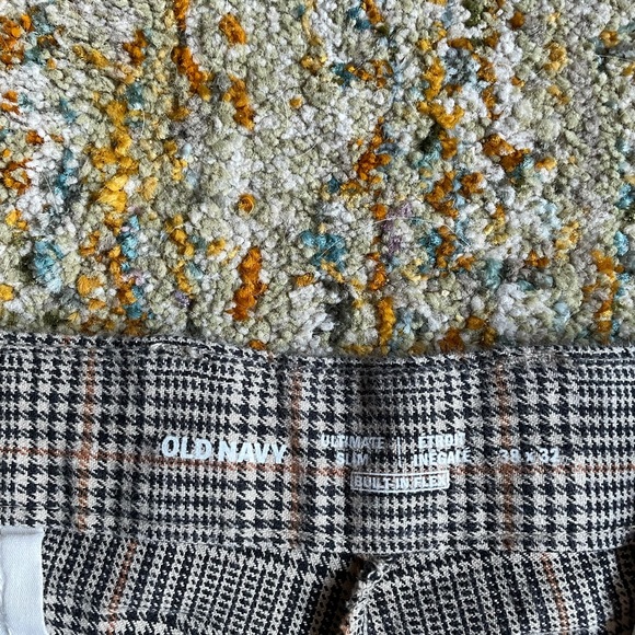 2/$40 Old Navy Ultimate Slim Patterned Pants - Picture 2 of 3